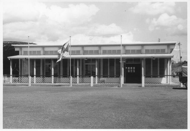 32_Nouméa-La Tontouta, aérogare, année 1960. ANC 1_Num_5-170_581200